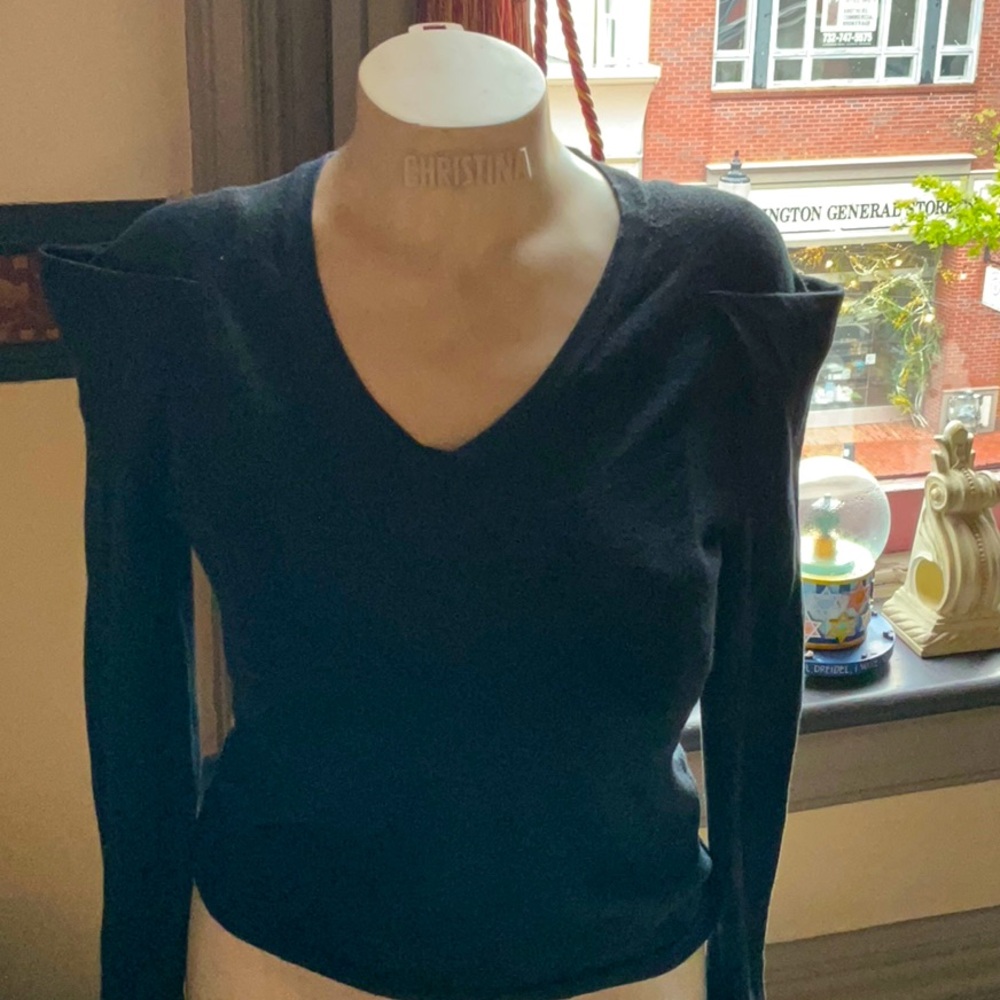 Excellent. Unique top
